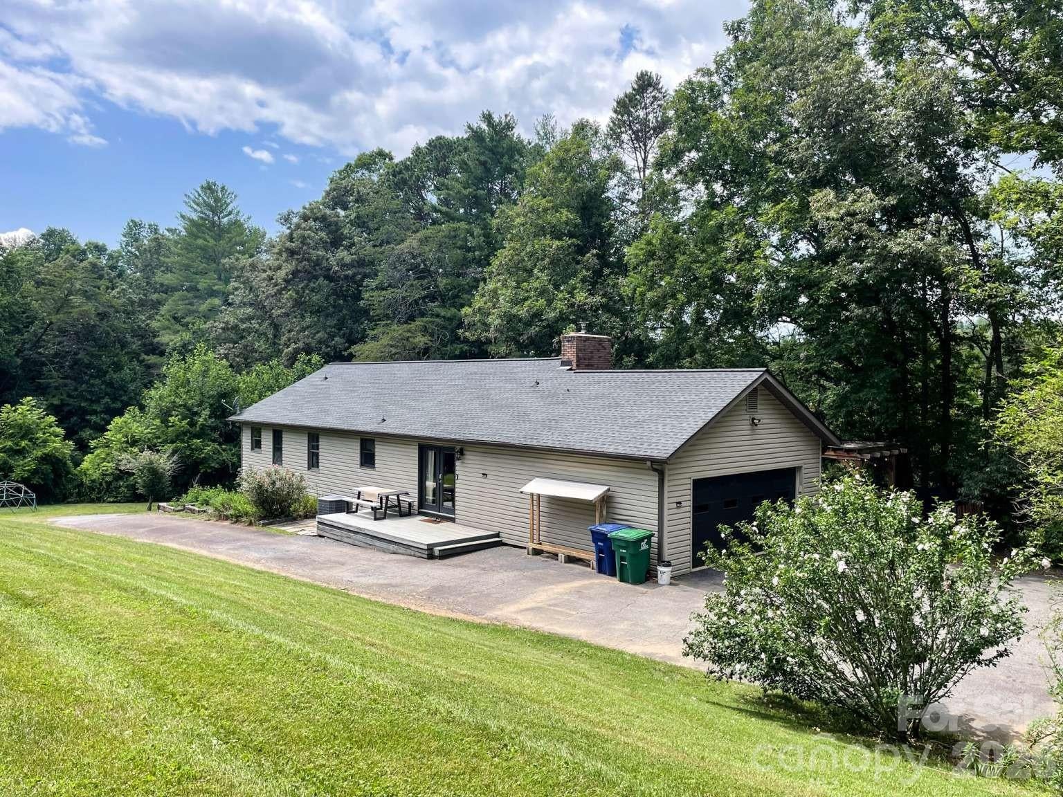 211 Sheppard Branch Road