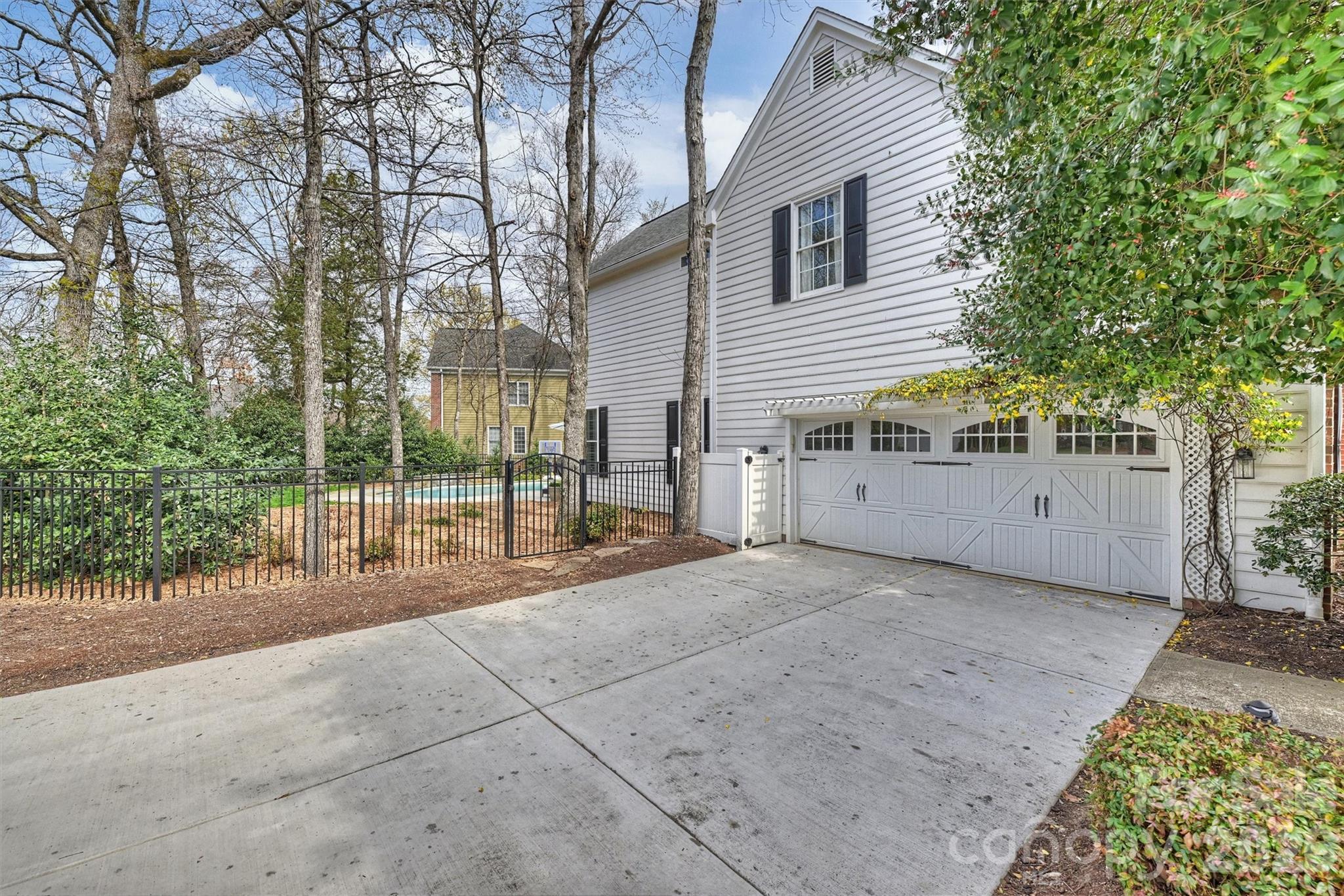 Highland Creek - Residential