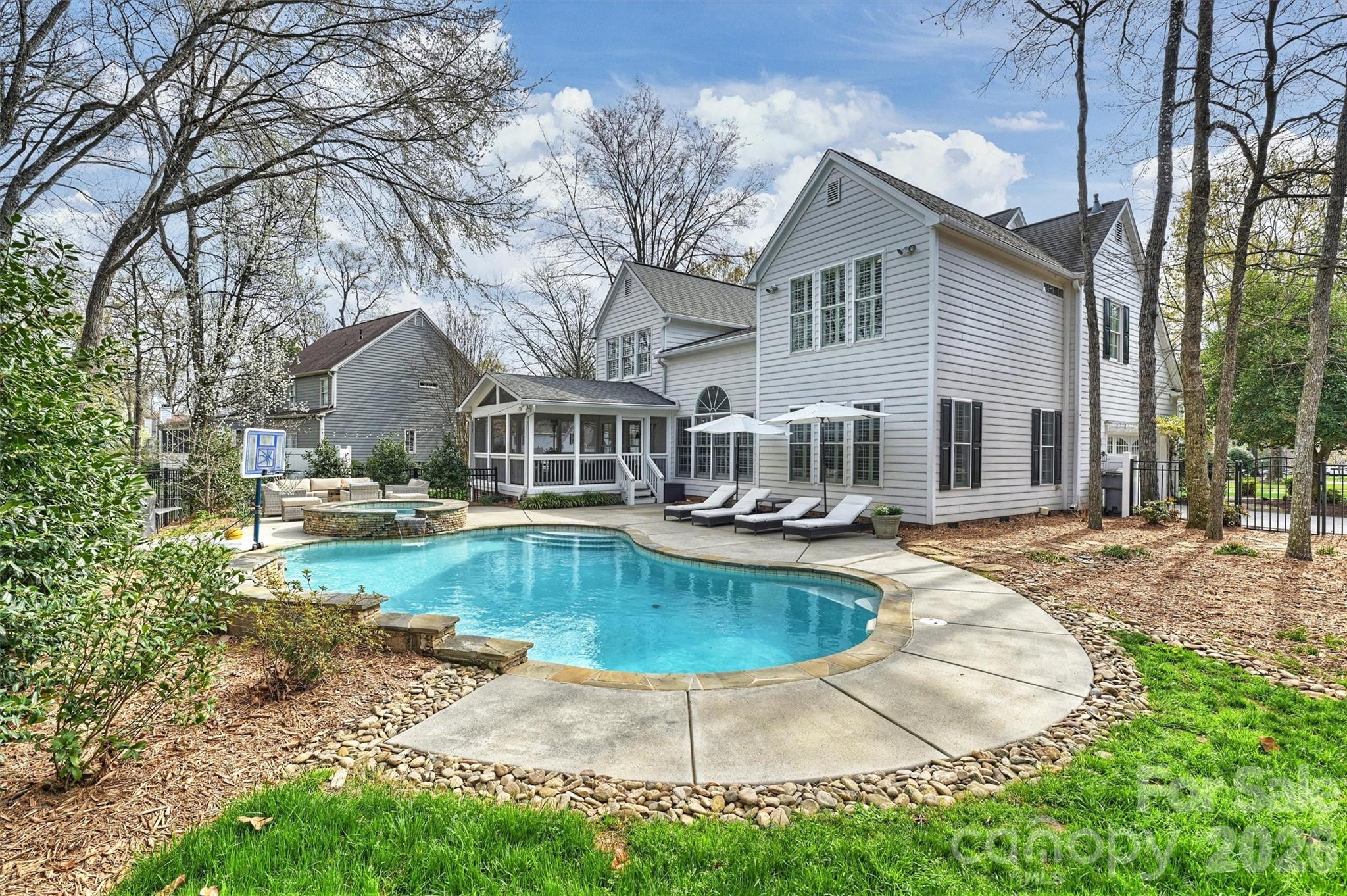 Highland Creek - Residential