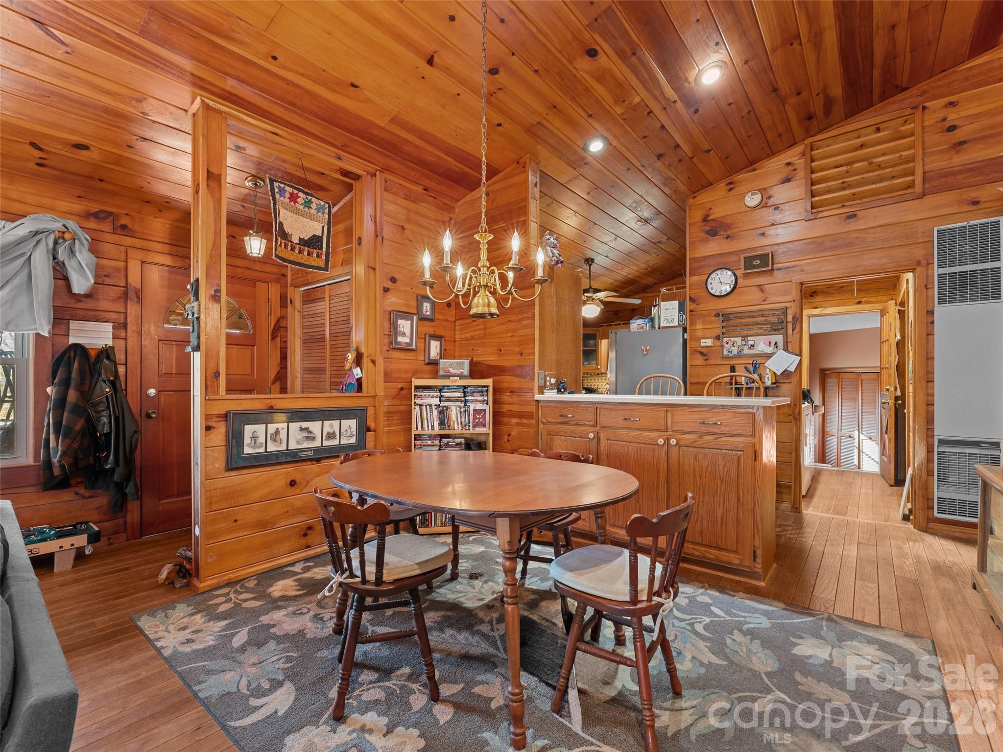 Country Club Cove Estates - Residential