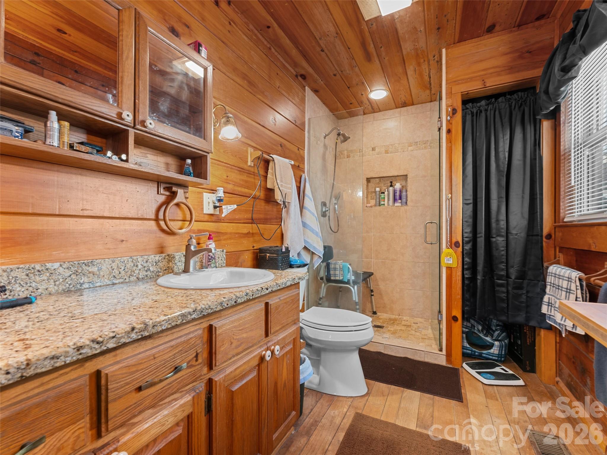 Country Club Cove Estates - Residential