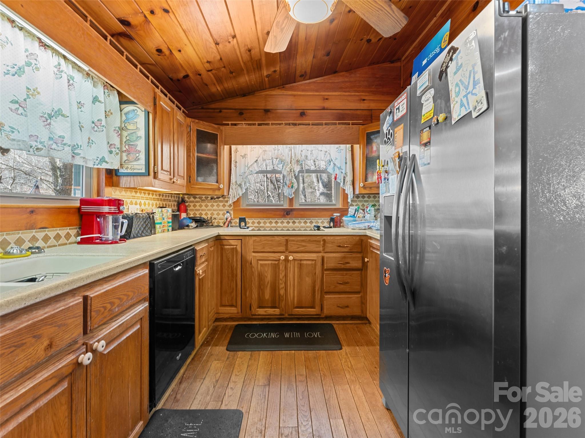 Country Club Cove Estates - Residential