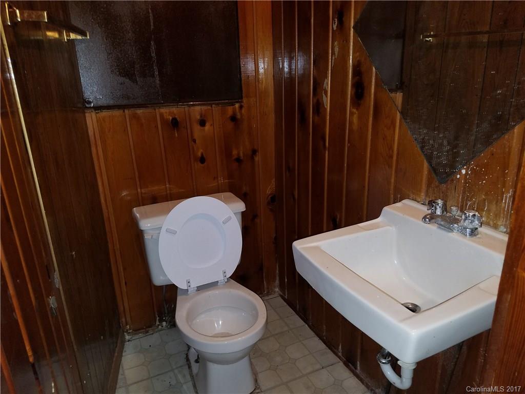 The Arts District - Residential Lease