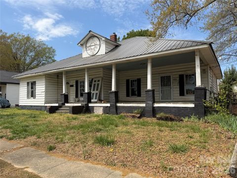 512 W 2nd Street Cherryville NC 28021
