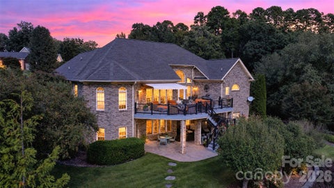 Photo of 76 Divot Court, Hickory, NC 28601 (MLS # 4432298)