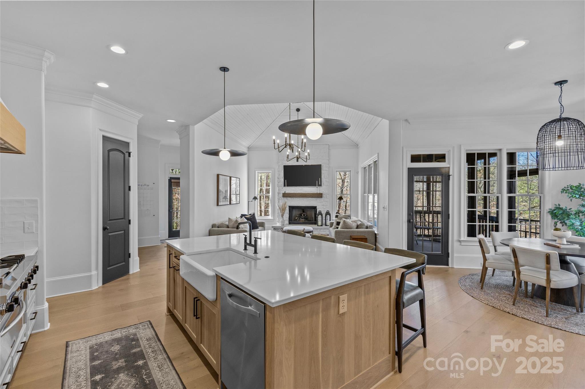5449 Callander Court
