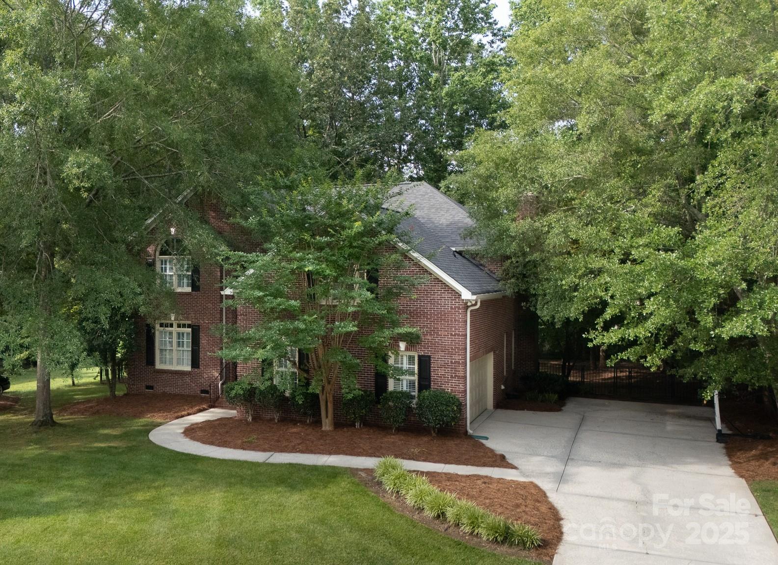 The Summit - Residential