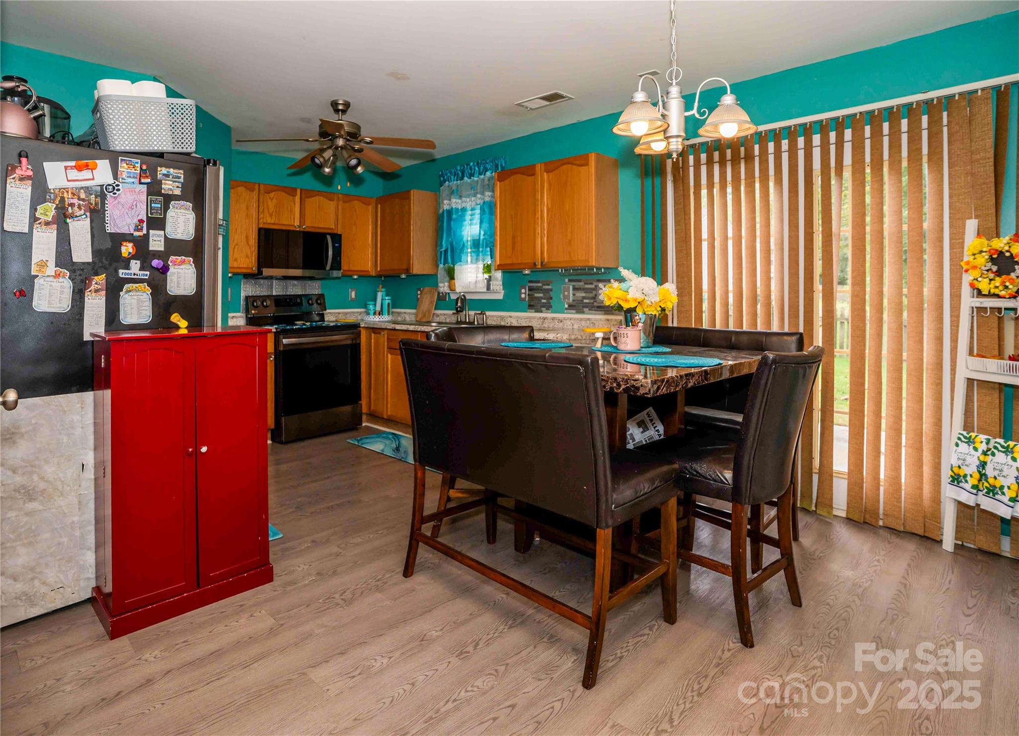 7136 Henderson Valley Lane