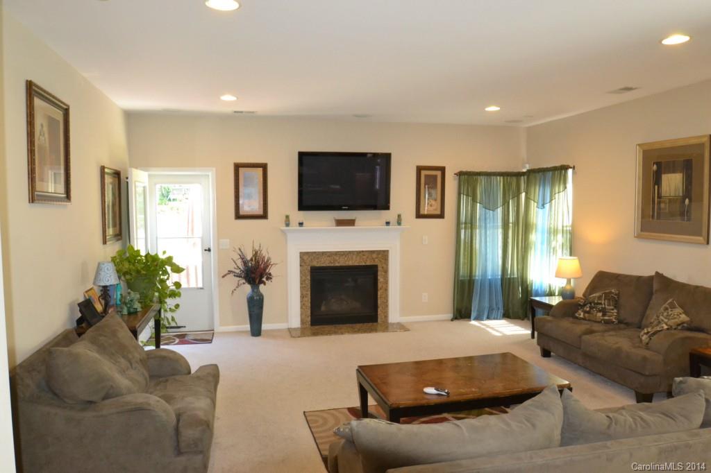 Brandon Oaks - Residential