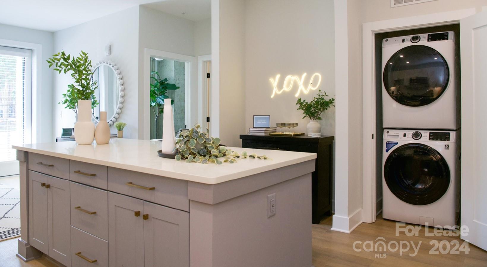 Charlotte, North Carolina 28217, United States, 2 Bedrooms Bedrooms, ,2 BathroomsBathrooms,Residential,Active,40046