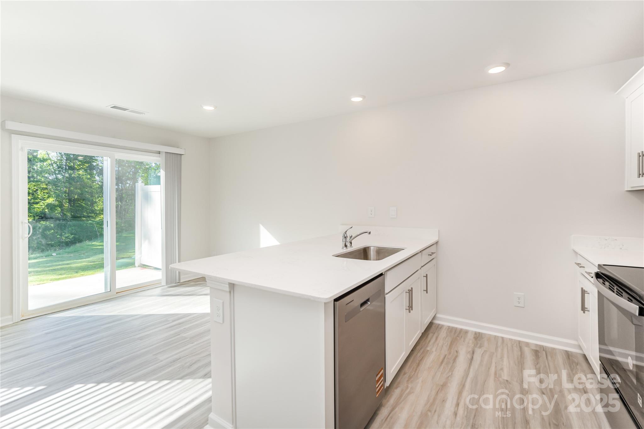 Mallard Creek Towns - Residential Lease