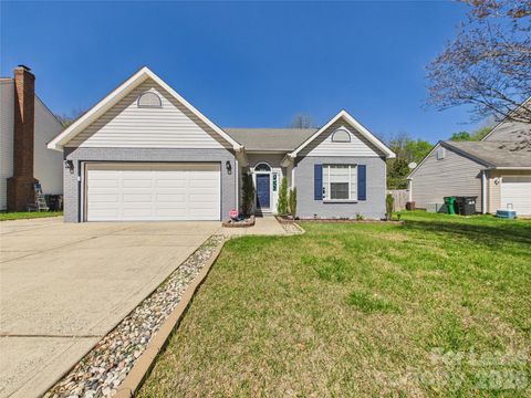 Photo of 14133 Walkers Crossing Drive, Charlotte, NC 28273 (MLS # 4364064)