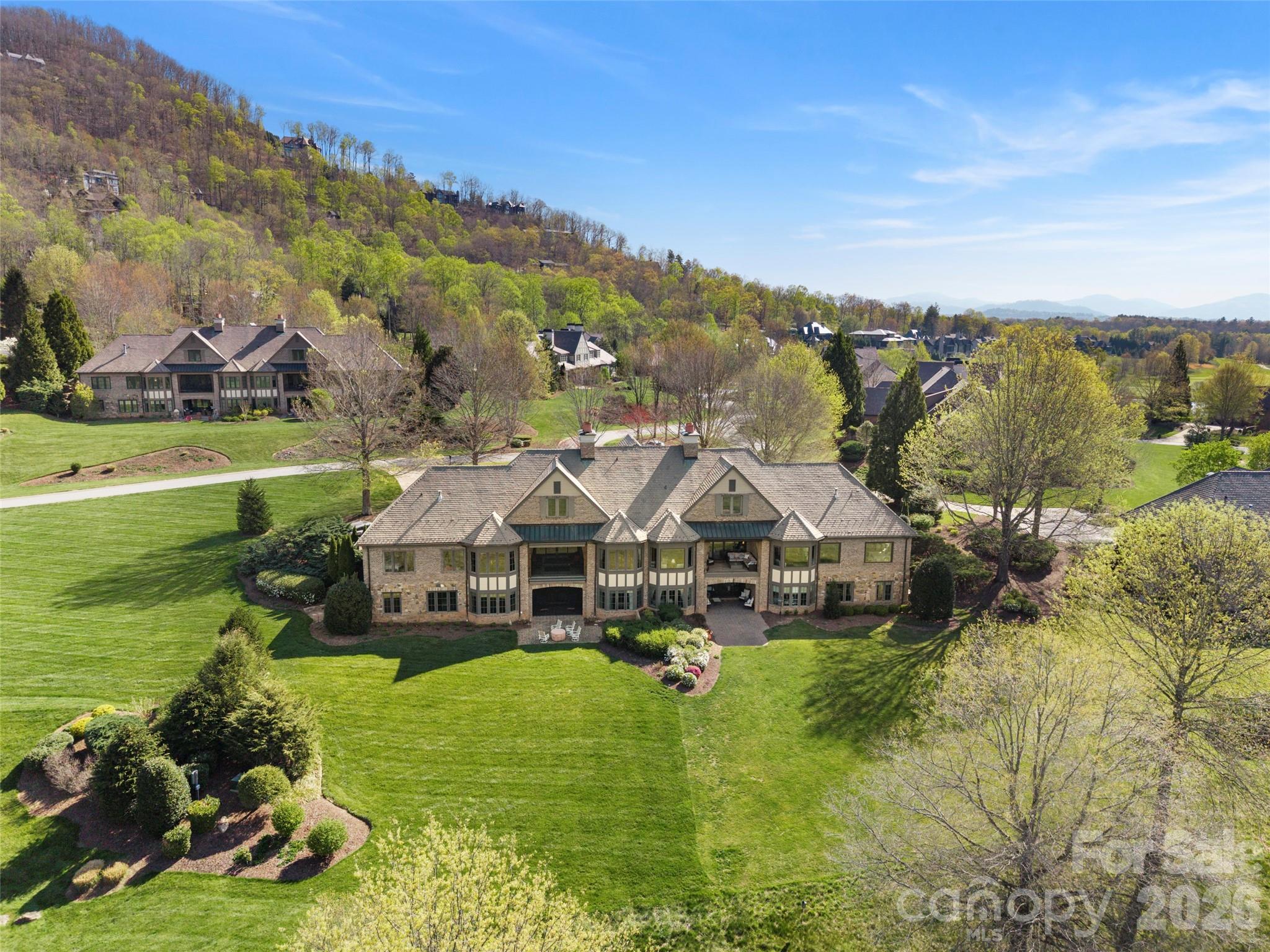 The Cliffs at Walnut Cove - Residential