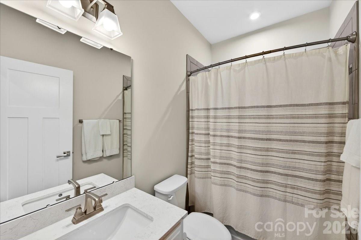 Townes of Oakhurst - Residential
