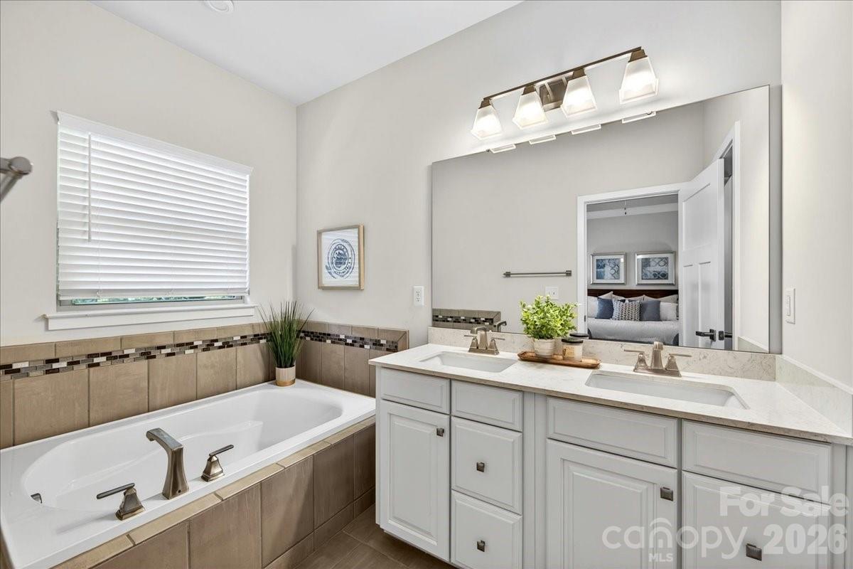 Townes of Oakhurst - Residential