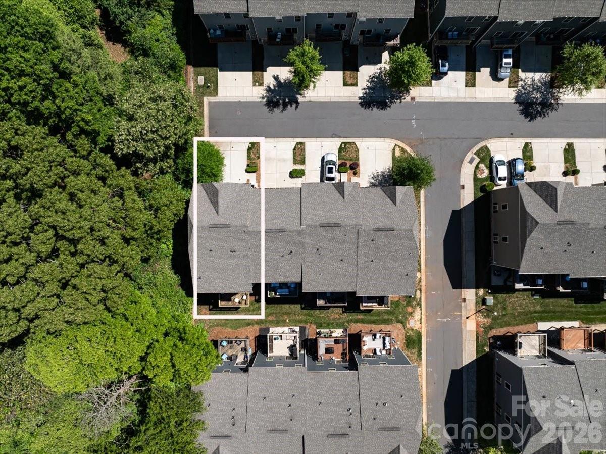Townes of Oakhurst - Residential