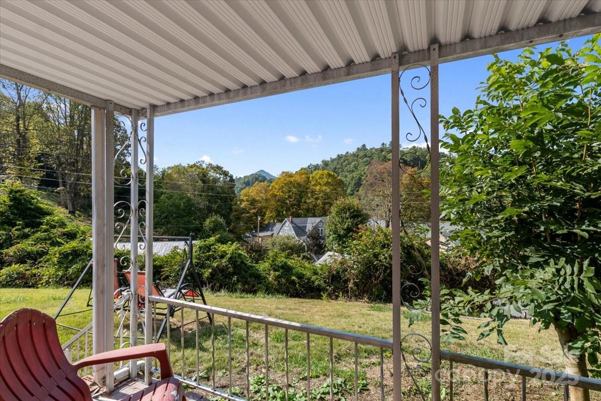 239 Pleasant Valley Road