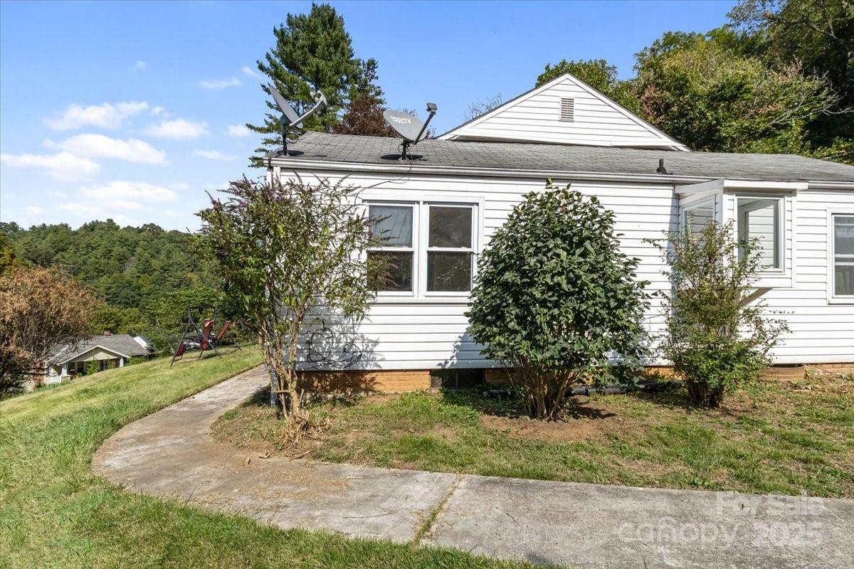 239 Pleasant Valley Road