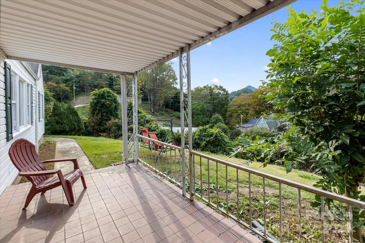 239 Pleasant Valley Road