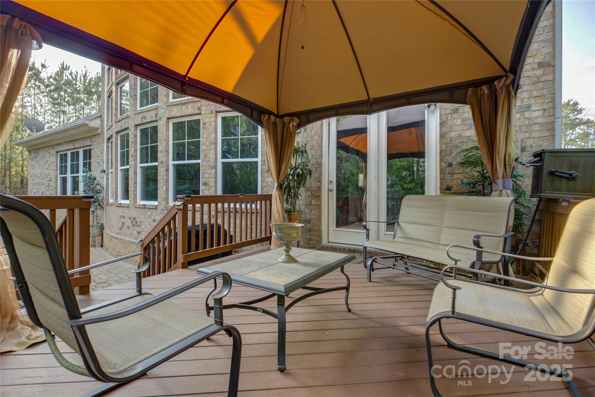 The Palisades - Residential