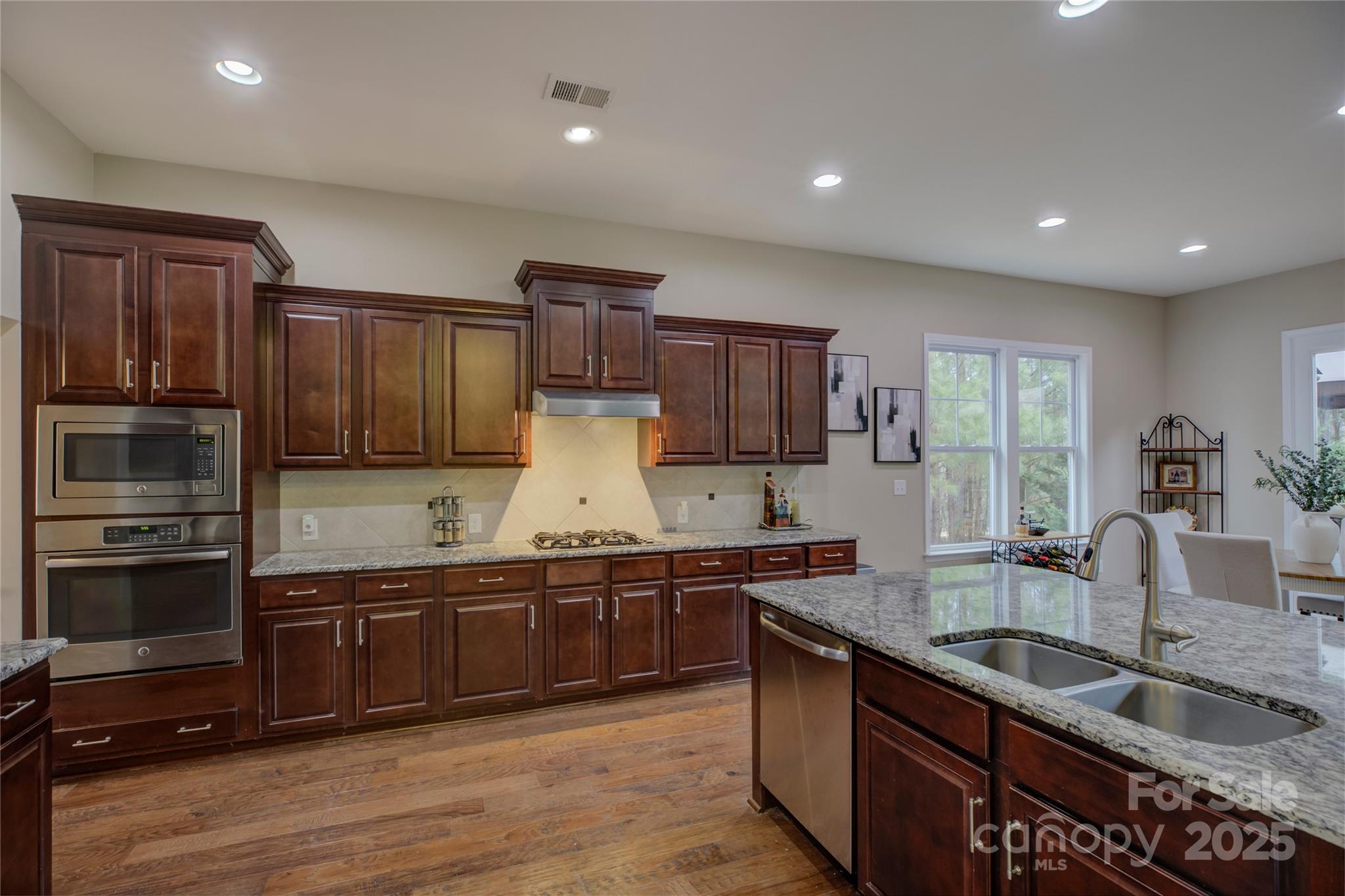 The Palisades - Residential