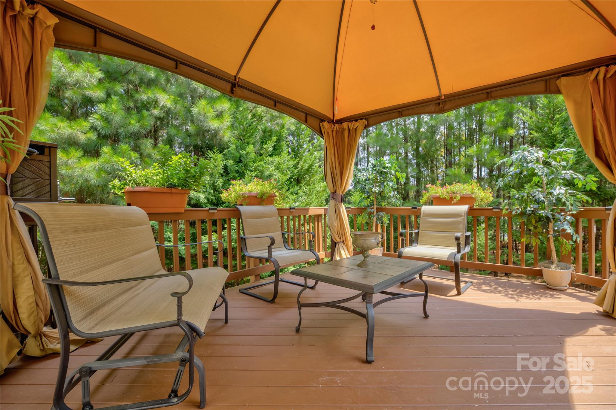 The Palisades - Residential