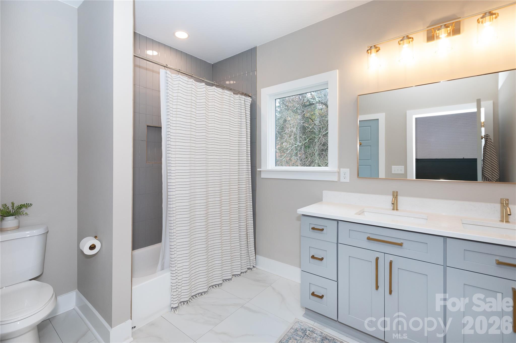 Merry Oaks - Residential