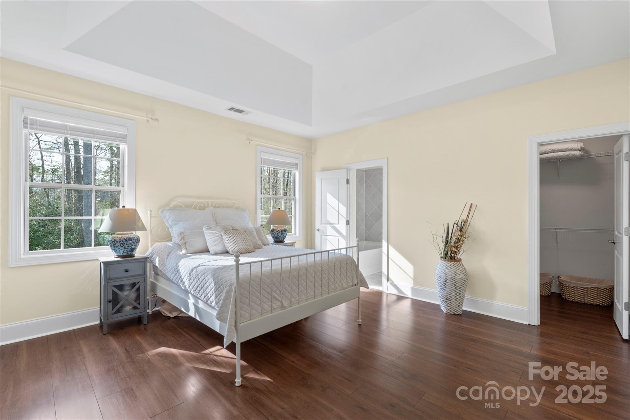 The Coves On River Oaks - Residential