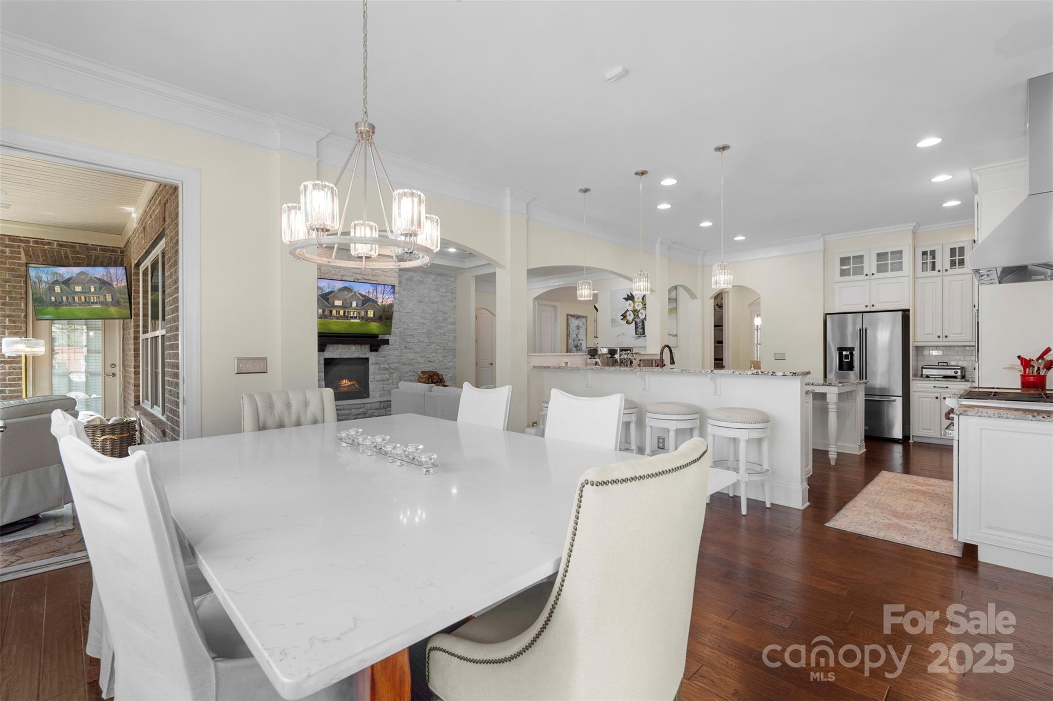 The Coves On River Oaks - Residential