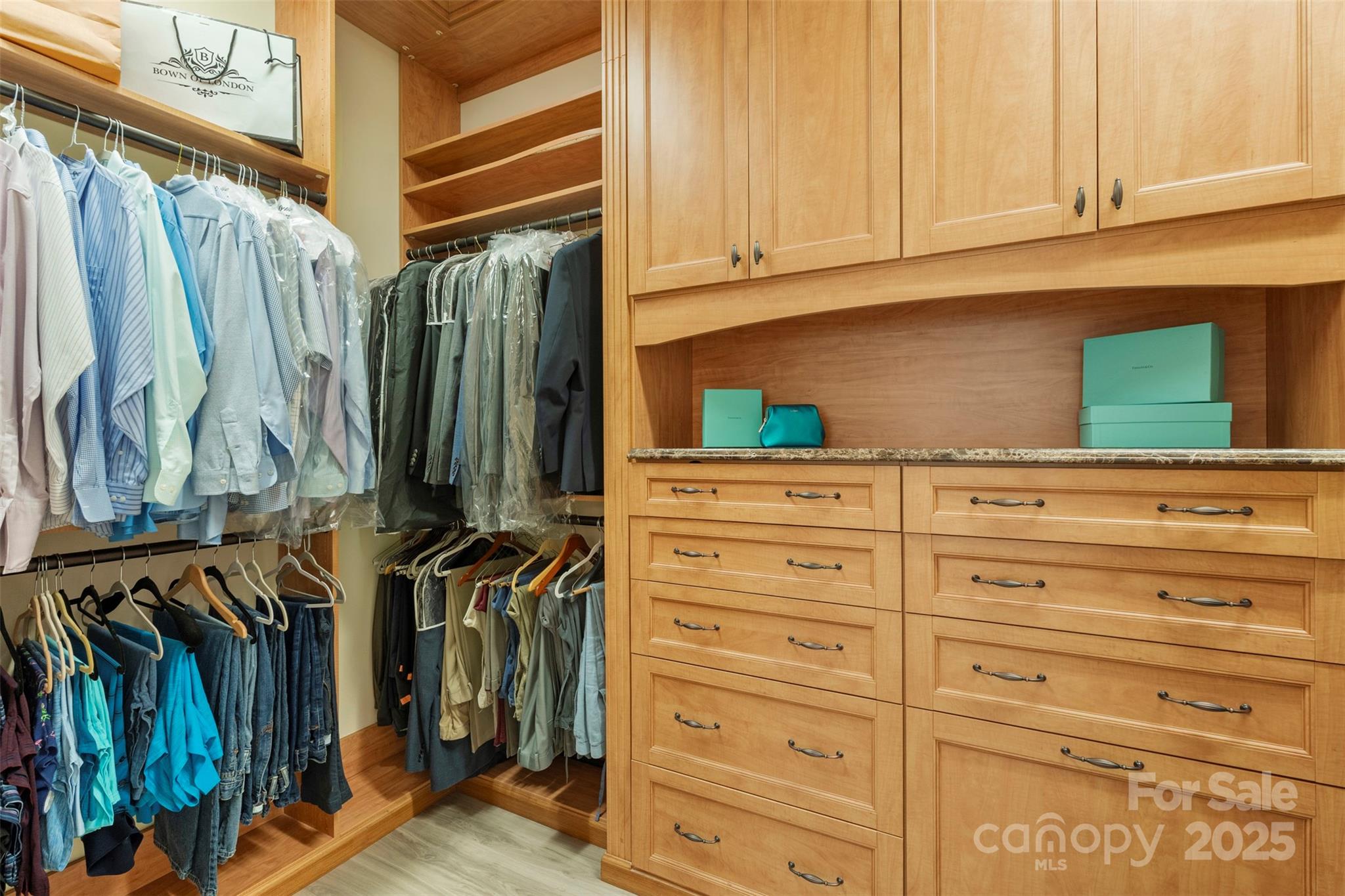 The Coves On River Oaks - Residential