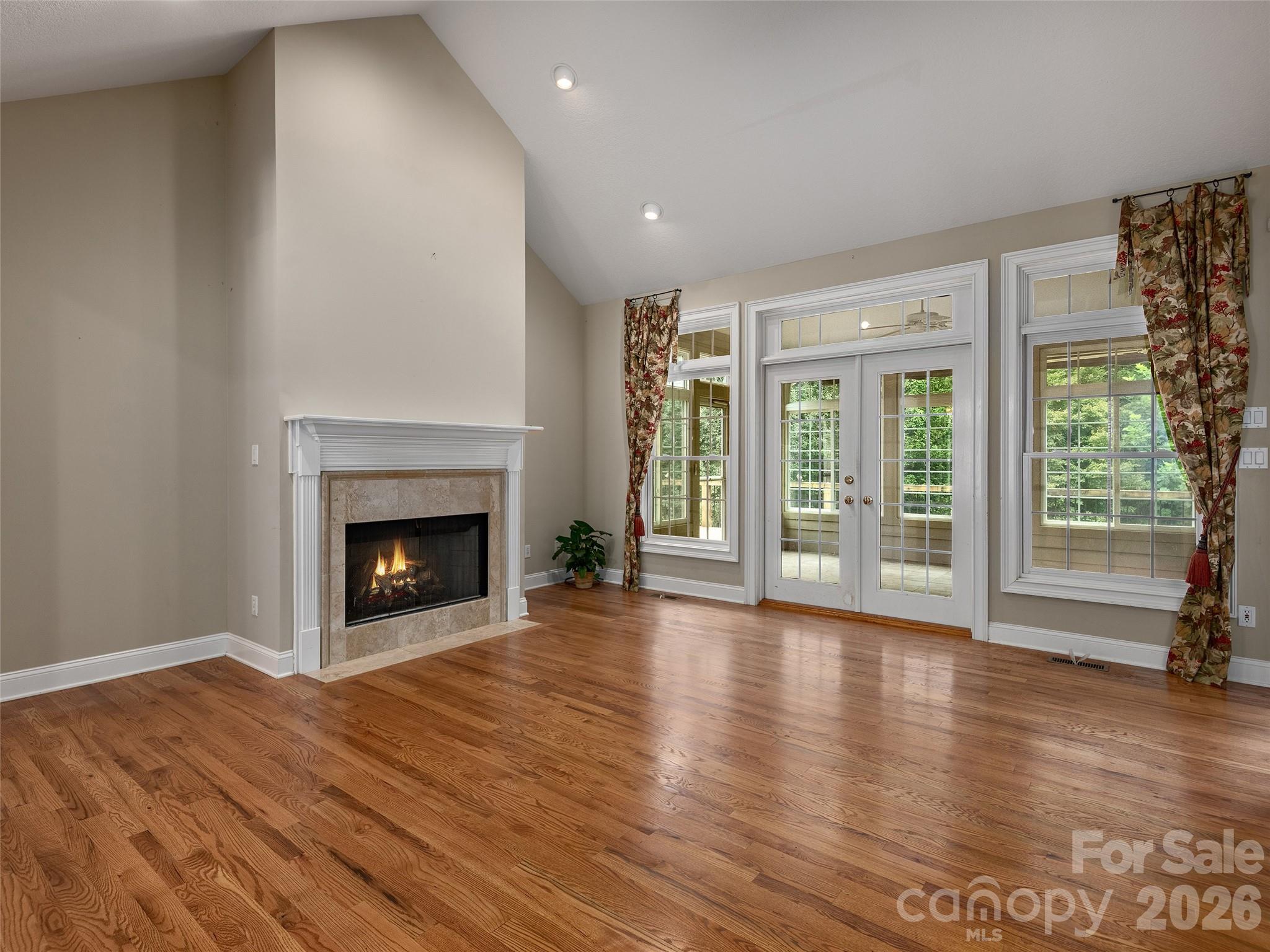 1126 Burnside Drive