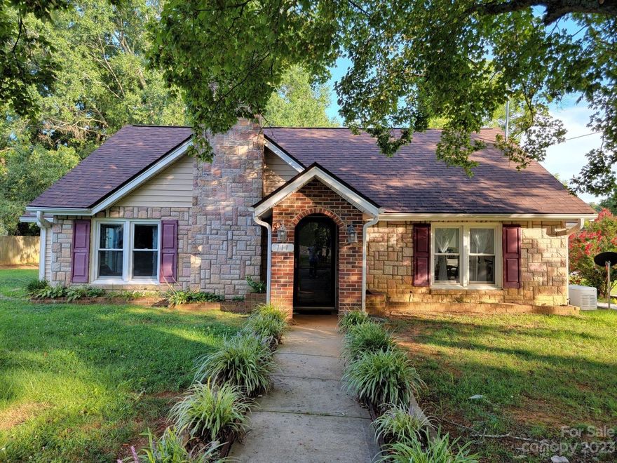 Beautiful Newly Renovated Home with 3 bedrooms, 2 baths and a bonus room. Wood floor in living room and formal dining room. Large country kitchen with garden window and New Appliances. Extra Large family room opens to the deck, enough room for Holiday get-togethers for the whole family. Freshly painted throughout, New Roof and New Hot water heater, New HVAC. Encapsulated crawlspace. Generac generator, live worry free knowing you will never go without power in a storm.  The backyard is Fenced in with a wired workshop, and a welcoming Deck with awning. Close to all the amenities at your fingertips. parks, schools, shopping and 10 minutes to I-85.