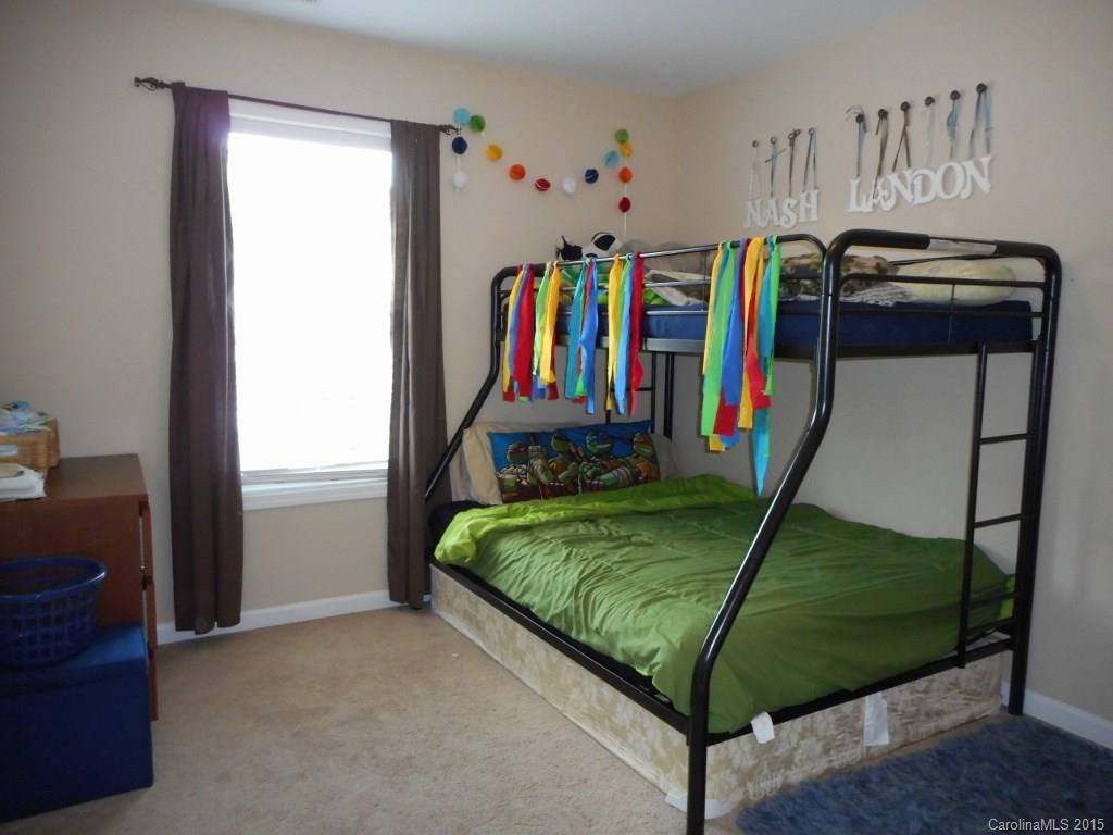 Makayla at Huntington - Residential