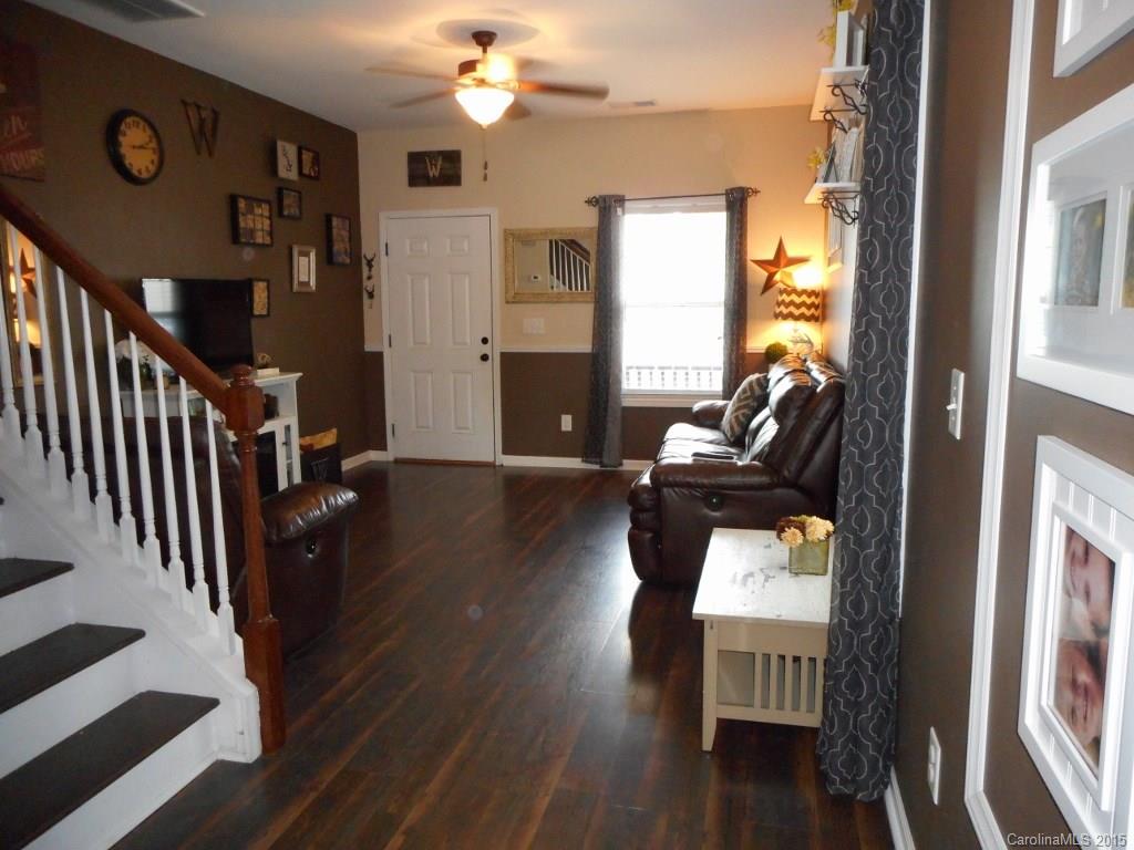 Makayla at Huntington - Residential