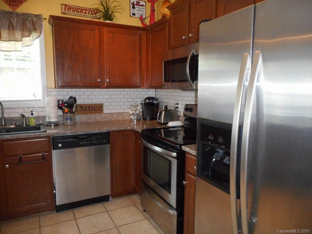 Makayla at Huntington - Residential