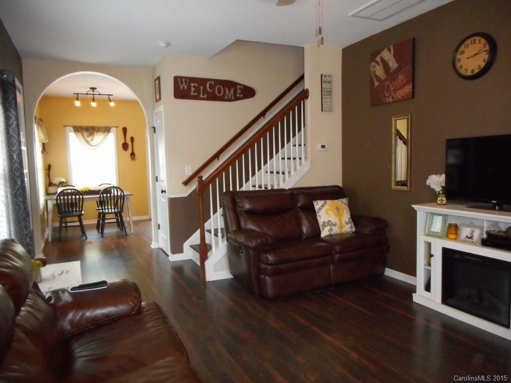 Makayla at Huntington - Residential