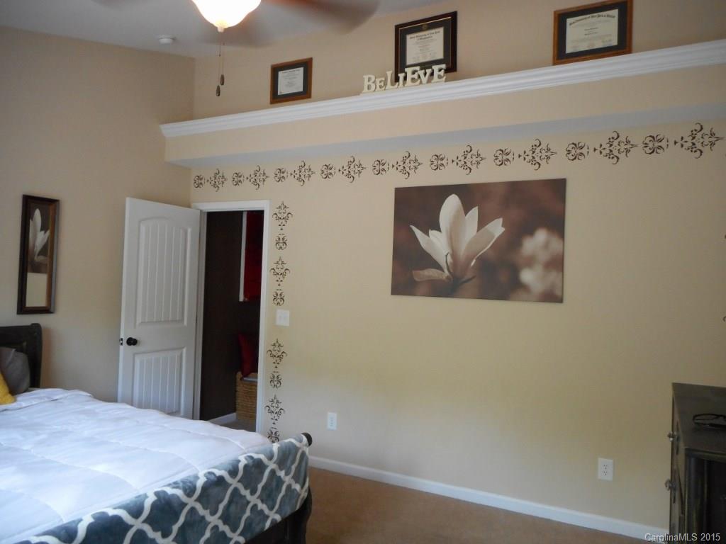 Makayla at Huntington - Residential