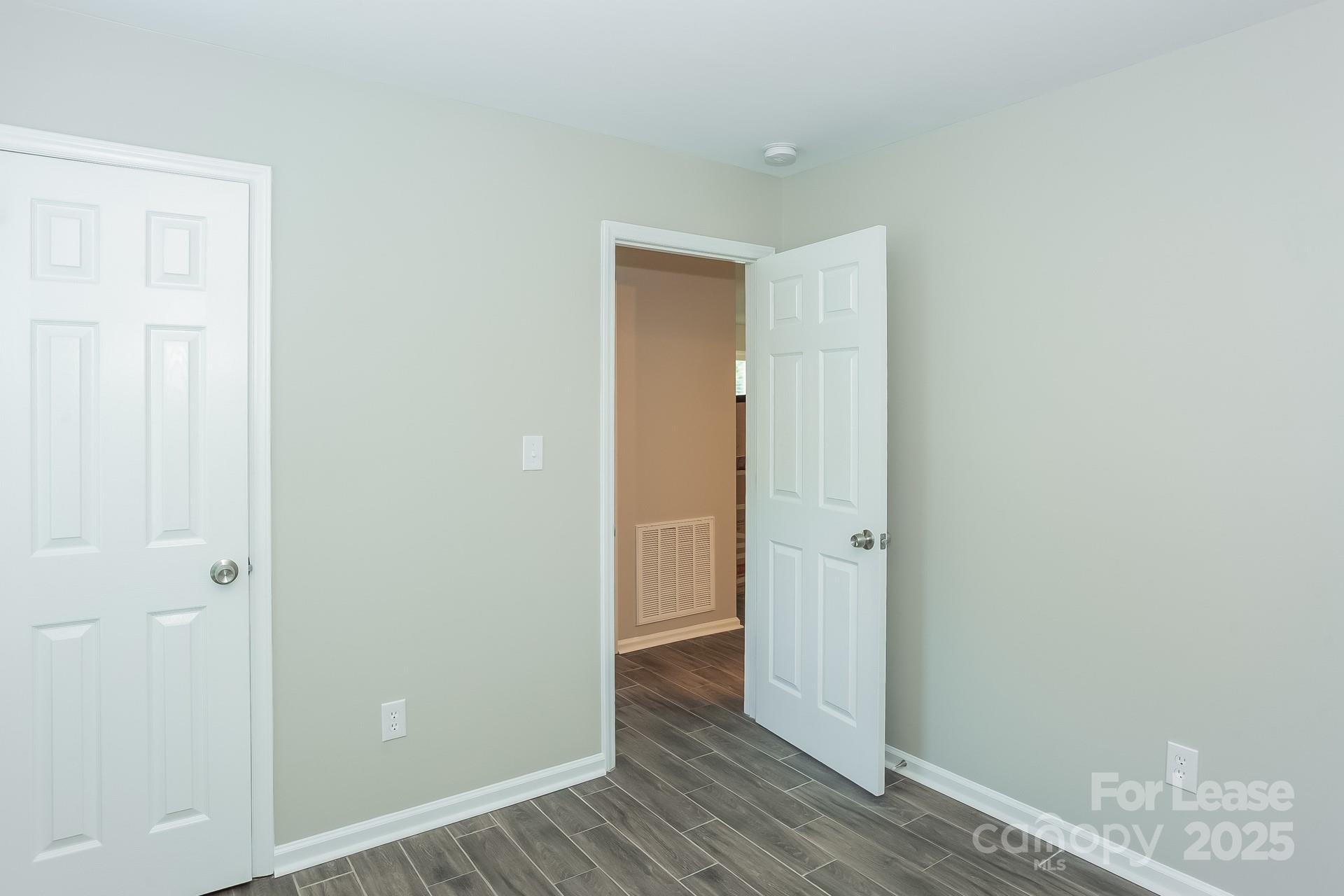 Oakbrook - Residential Lease