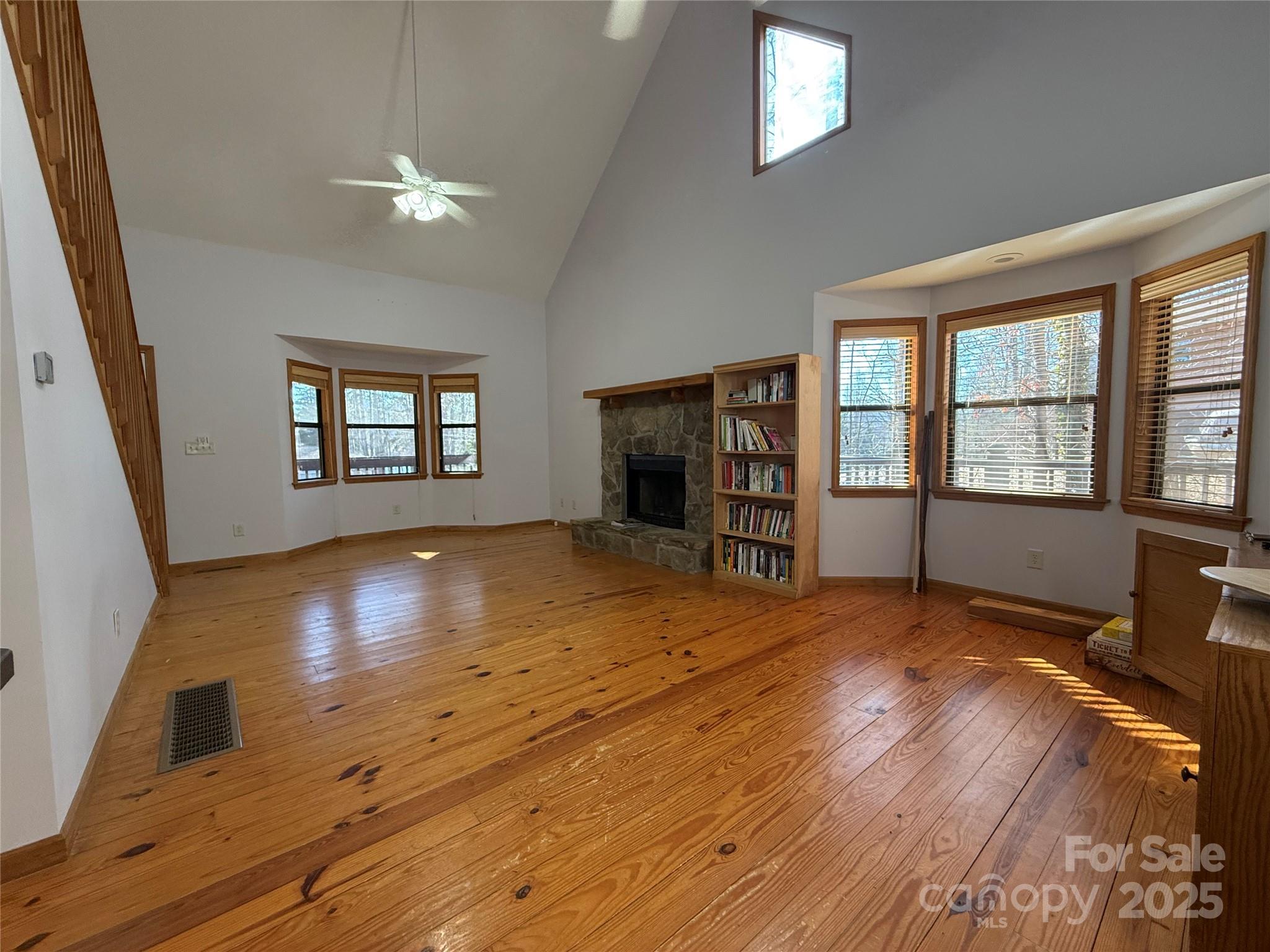 584 Chatuge Village Circle