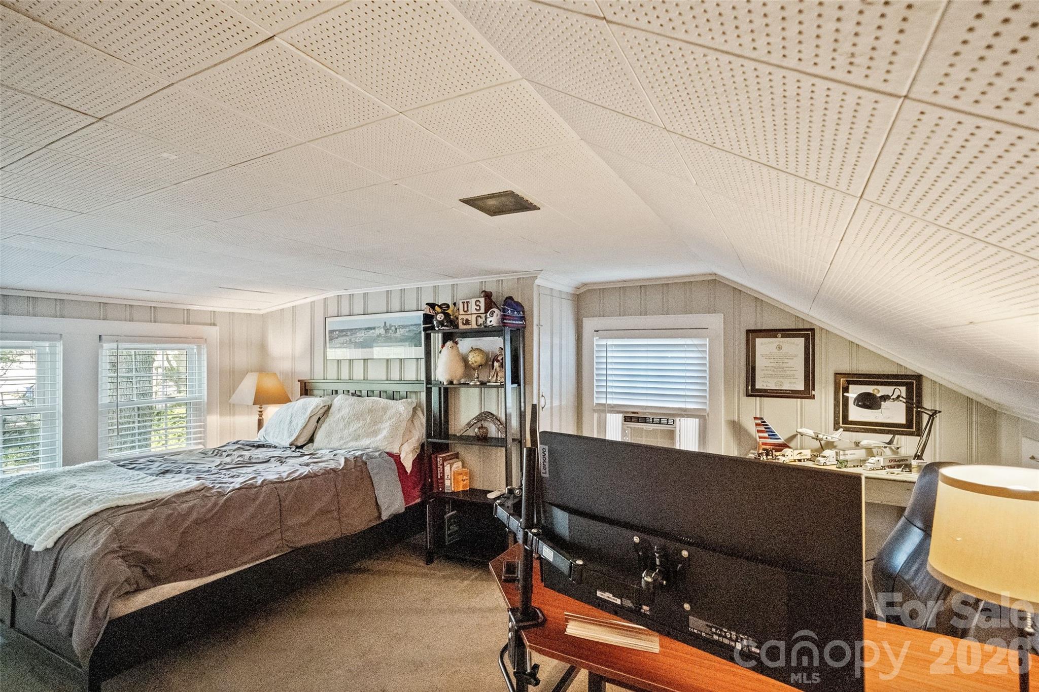 Seventeen Acres - Residential