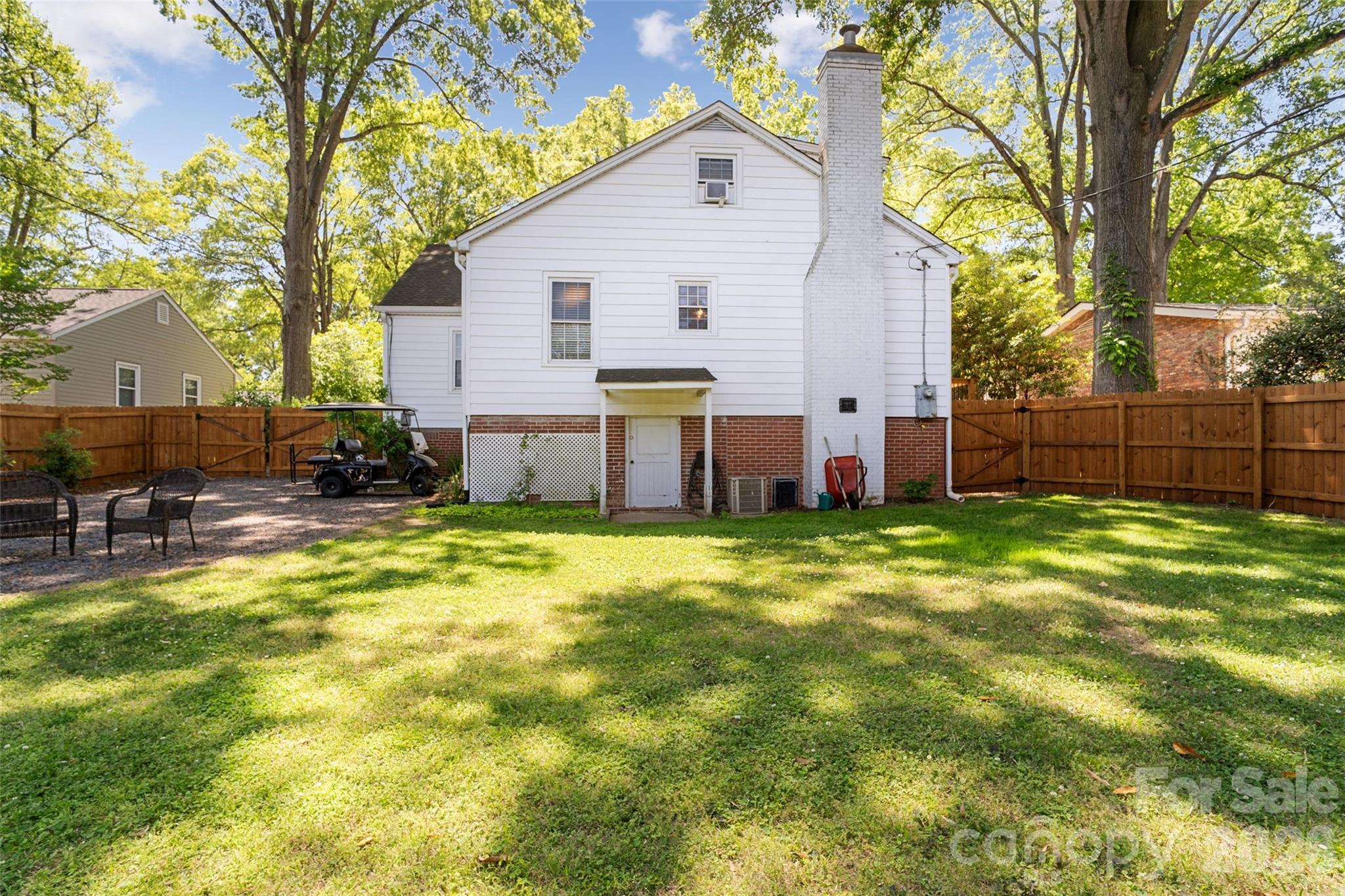 Seventeen Acres - Residential