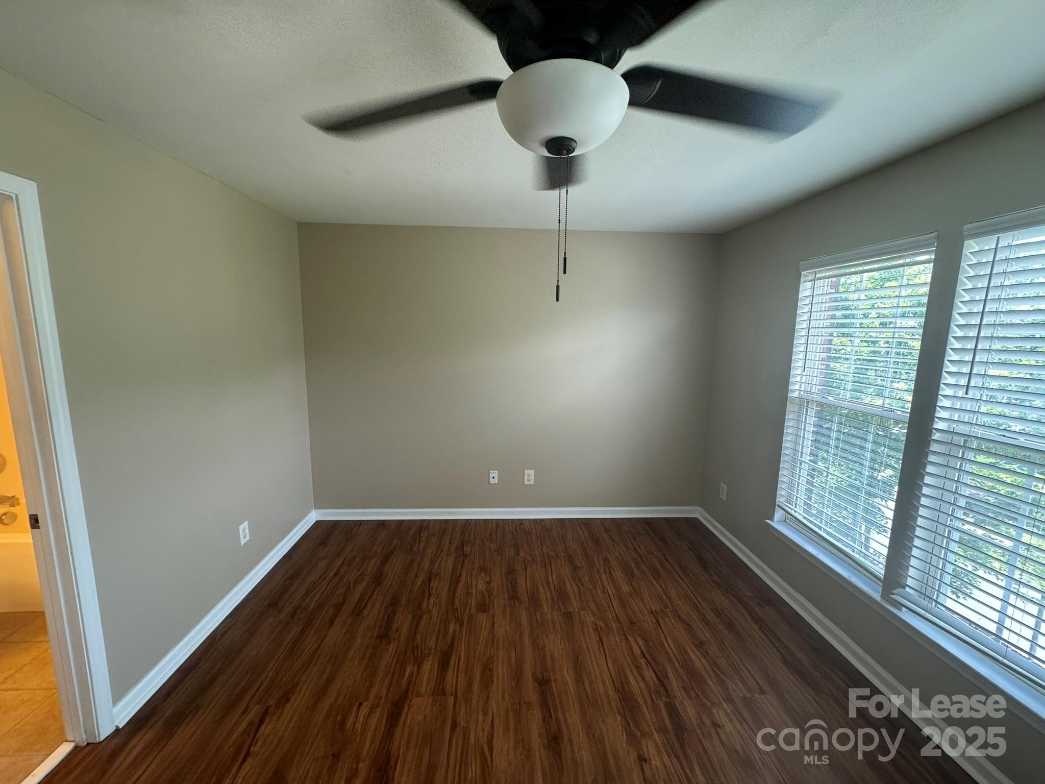 Mallard Glen Village - Residential Lease