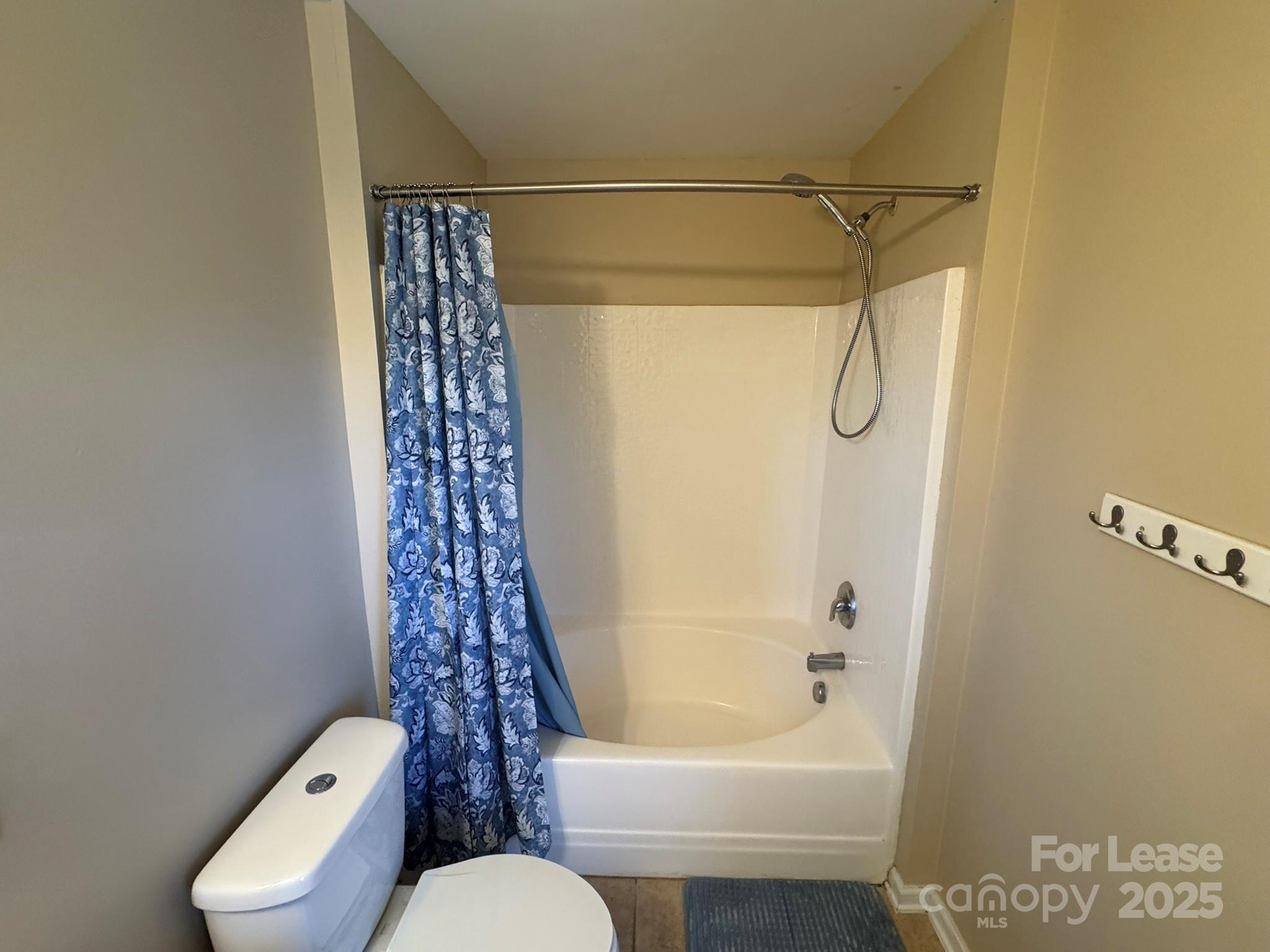 Mallard Glen Village - Residential Lease