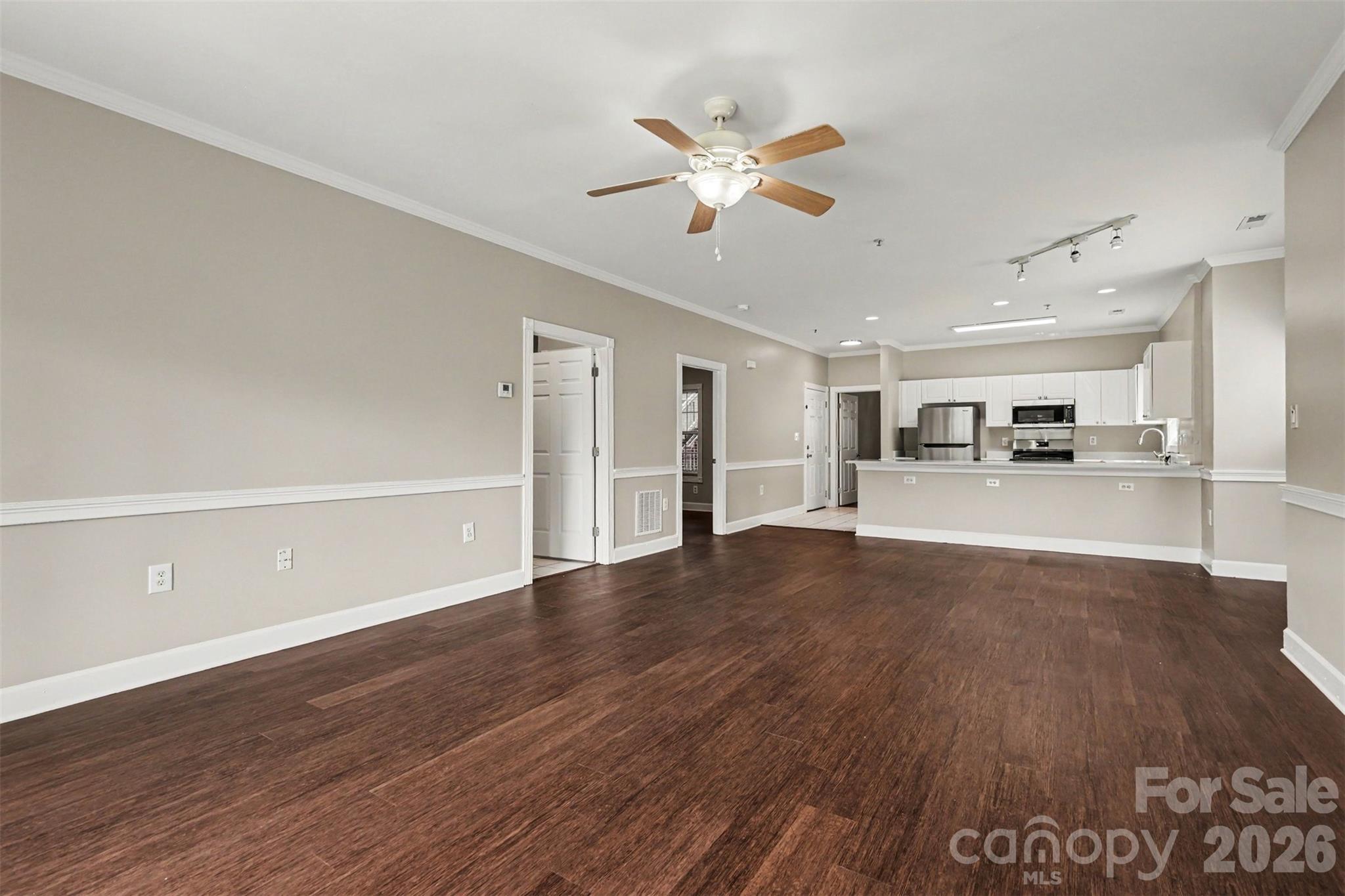 9041 Meadow Vista Road