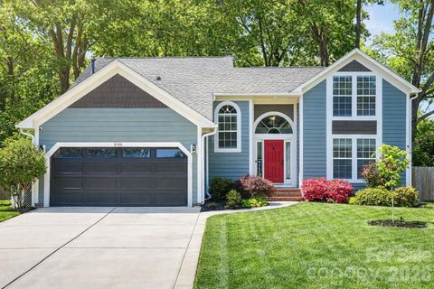 8700 Heather View Court Charlotte NC 28216