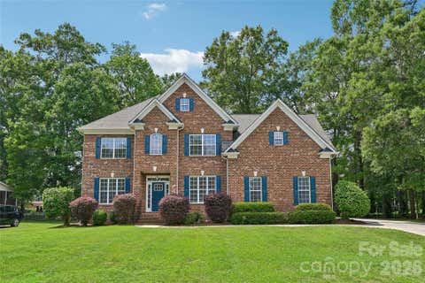 Photo of 2825 Chip Shot Drive, Matthews, NC 28104 (MLS # 4388155)