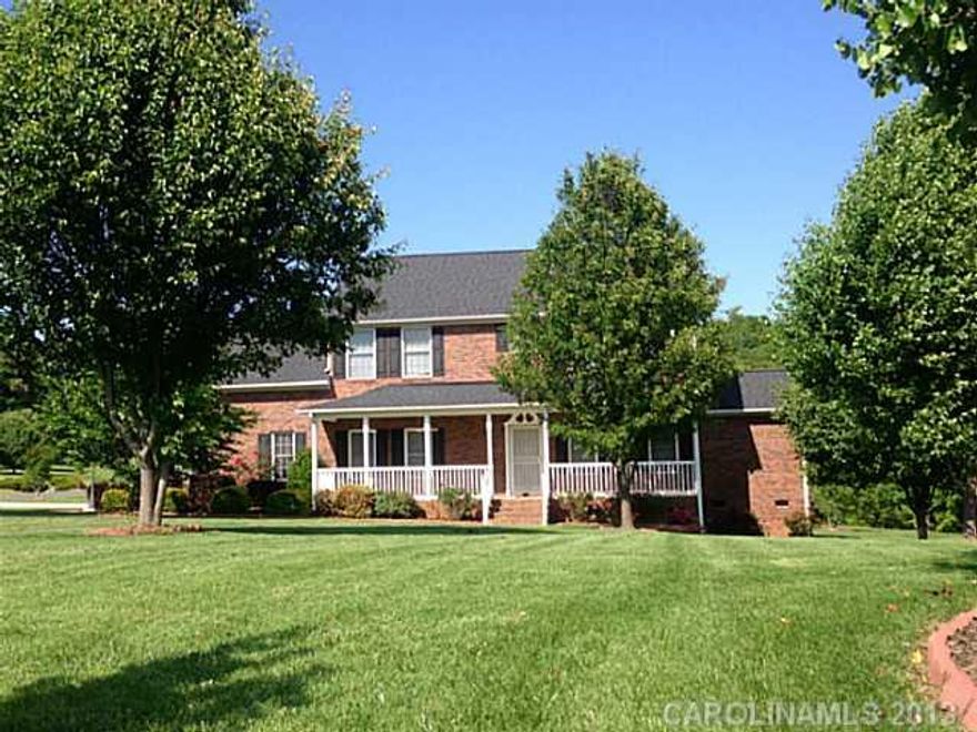 Just adjusted price to reflect feedback that first floor could be larger. LOTS OF S.F. FOR PRICE!! Clover Schools! Has a great level 1+ acre lot w/ Irrigation, New roof, new carpet, new appliances. new paint. New High Efficiency HVAC system! Great Covered Front porch, Master Bedrm on main level, Addit'l large bonus room used as a media/ great room w/ bookshelves, 3 additional BRs,  upstairs, one w-own bathroom. Loft area/full bathroom. Possible expansion in back to add more room-Great price.