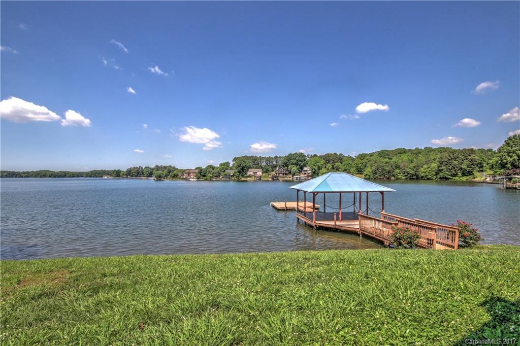 Island Point - Residential