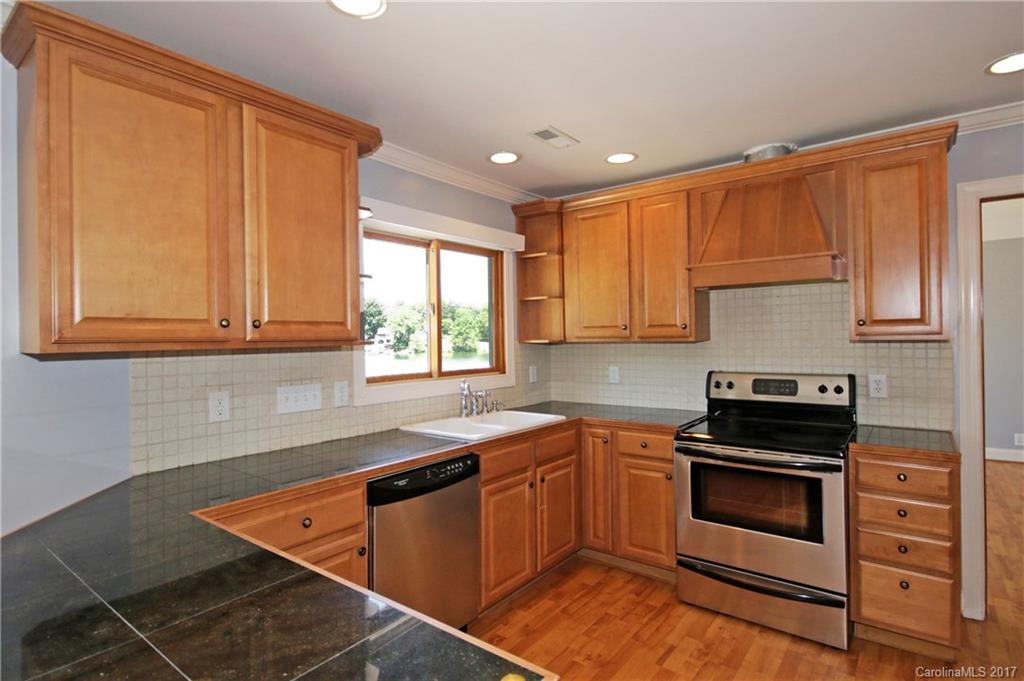 Island Point - Residential