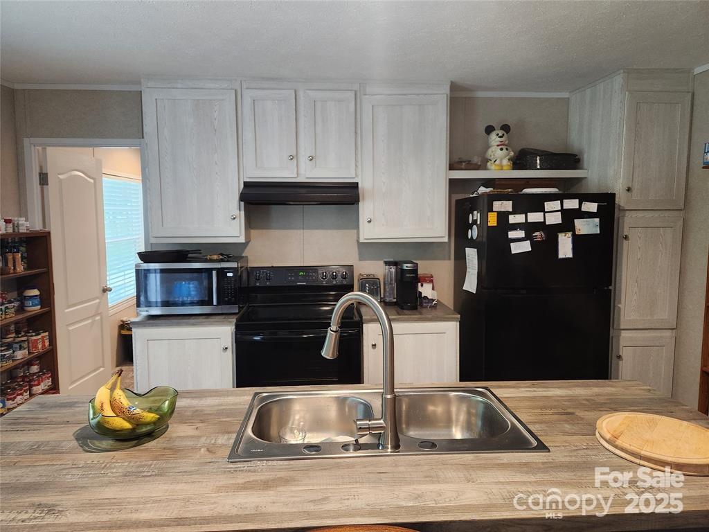 1056 Fox Creek Road